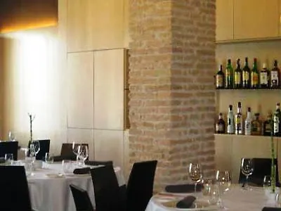 Hotel Albaicin Coin